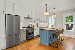 22 Eustis Ave, Wakefield, MA 01880 - Photo 3