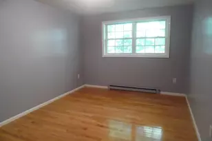 39 Pleasant St, Northborough, MA 01532 - Photo 7