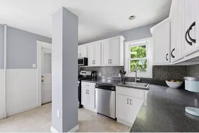 22 Lauf St, Worcester, MA 01602 - Photo 15