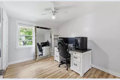 22 Lauf St, Worcester, MA 01602 - Photo 23