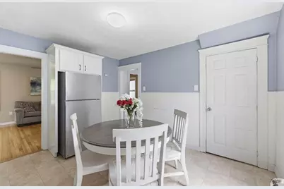 22 Lauf St, Worcester, MA 01602 - Photo 13