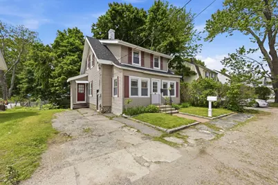 22 Lauf St, Worcester, MA 01602 - Photo 3