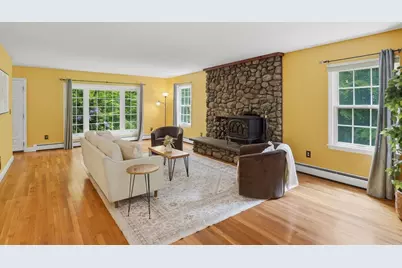 74 High Street, Upton, MA 01568 - Photo 5
