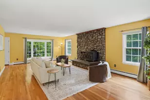 74 High St, Upton, MA 01568 - Photo 5