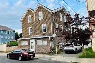 77 Fulton St, Fall River, MA 02720 - Photo 3