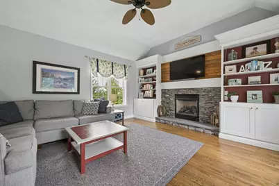 12 Forbes Rd, Hudson, MA 01749 - Photo 9