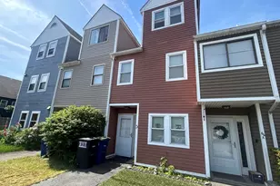 62 Marshall, Somerville, MA 02145 - Photo 1