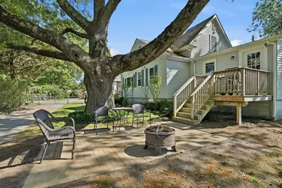72 Pembroke Ave, Acushnet, MA 02743 - Photo 31