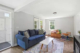72 Pembroke Ave, Acushnet, MA 02743 - Photo 9