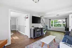 72 Pembroke Ave, Acushnet, MA 02743 - Photo 11