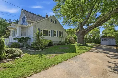 72 Pembroke Ave, Acushnet, MA 02743 - Photo 35
