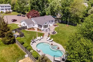 15 Fernwood Rd, Saugus, MA 01906 - Photo 11