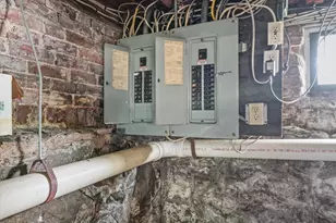 36 Oxford Ave, Haverhill, MA 01835 - Photo 31