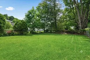 36 Oxford Ave, Haverhill, MA 01835 - Photo 7