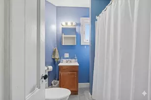 36 Oxford Ave, Haverhill, MA 01835 - Photo 29