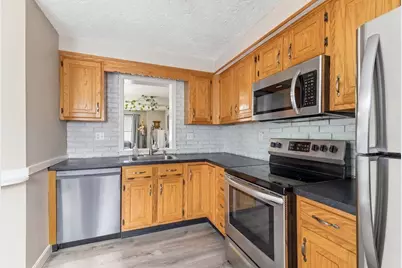 655 Pleasant St #4, Weymouth, MA 02189 - Photo 7