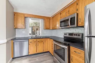 655 Pleasant St, Weymouth, MA 02189 - Photo 7