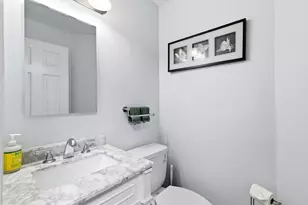 655 Pleasant St, Weymouth, MA 02189 - Photo 13