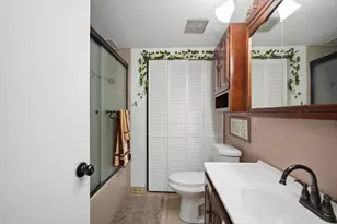 201 Nassau Dr, Springfield, MA 01129 - Photo 13
