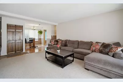 201 Nassau Dr #201, Springfield, MA 01129 - Photo 9