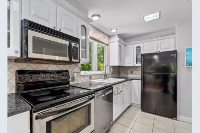 19 Sutcliffe Park, Newton, MA 02461 - Photo 17