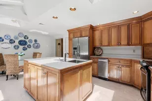 25 Forest Ridge Rd, Weston, MA 02493 - Photo 5