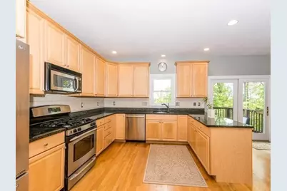 11 Crestview Road #11, Boston, MA 02131 - Photo 9