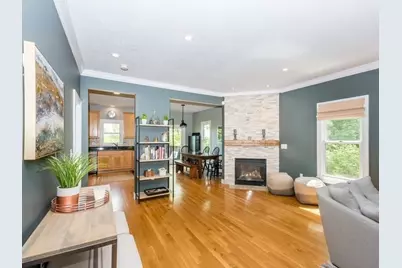 11 Crestview Road #11, Boston, MA 02131 - Photo 5