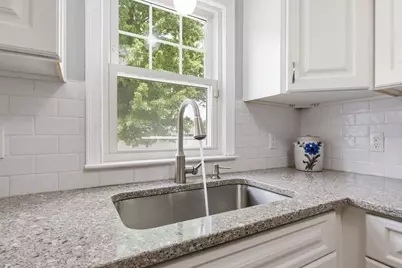 271 Wildermere St, Chicopee, MA 01020 - Photo 11