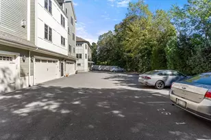 22 Hawthorne St, Boston, MA 02119 - Photo 27