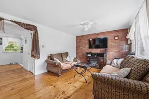 11 Mcfarlin Rd, Chelmsford, MA 01824 - Photo 9