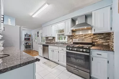11 McFarlin Rd, Chelmsford, MA 01824 - Photo 7