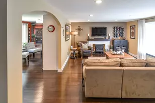29 Little Tree Ln, Framingham, MA 01701 - Photo 3