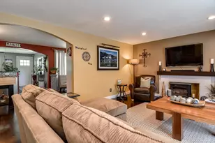 29 Little Tree Ln, Framingham, MA 01701 - Photo 5