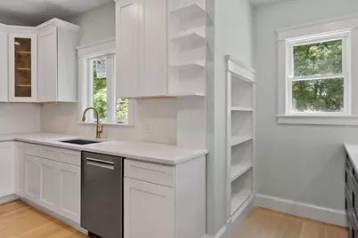 61 Warren St #2, Medford, MA 02155 - Photo 7