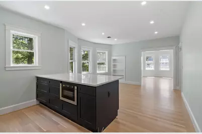 61 Warren St #2, Medford, MA 02155 - Photo 3
