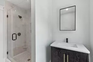 61 Warren St, Medford, MA 02155 - Photo 27