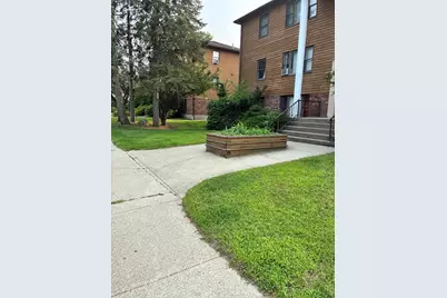 60 Chapin St #D, Holyoke, MA 01040 - Photo 15