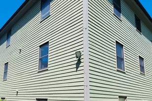 60 Chapin St, Holyoke, MA 01040 - Photo 3