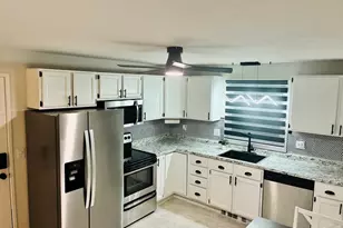 60 Chapin St, Holyoke, MA 01040 - Photo 13