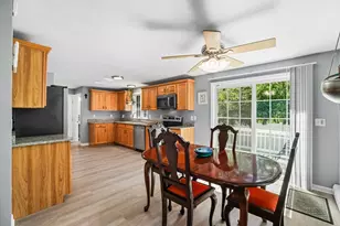 137 Lake Ave, Wareham, MA 02538 - Photo 5