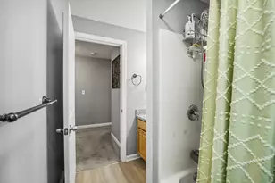 137 Lake Ave, Wareham, MA 02538 - Photo 19
