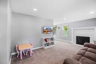 137 Lake Ave, Wareham, MA 02538 - Photo 3