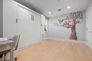 61 St Botolph St, Boston, MA 02116 - Photo 35