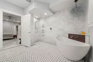 61 St Botolph St, Boston, MA 02116 - Photo 27
