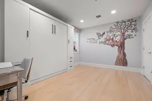 61 St Botolph St, Boston, MA 02116 - Photo 35