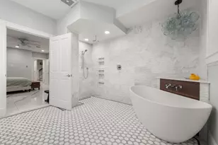 61 St Botolph St, Boston, MA 02116 - Photo 27