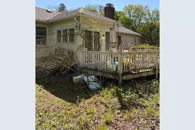 1 Prides Park Ave, Beverly, MA 01915 - Photo 3