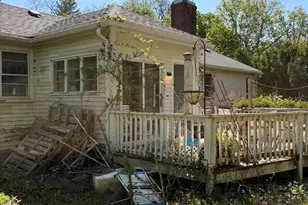 1 Prides Park Ave, Beverly, MA 01915 - Photo 3