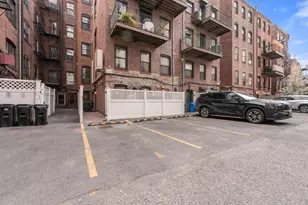 61 St Botolph St, Boston, MA 02116 - Photo 39